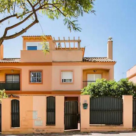 3 La Casa De Marilo Apartment Tomares Luaran gambar