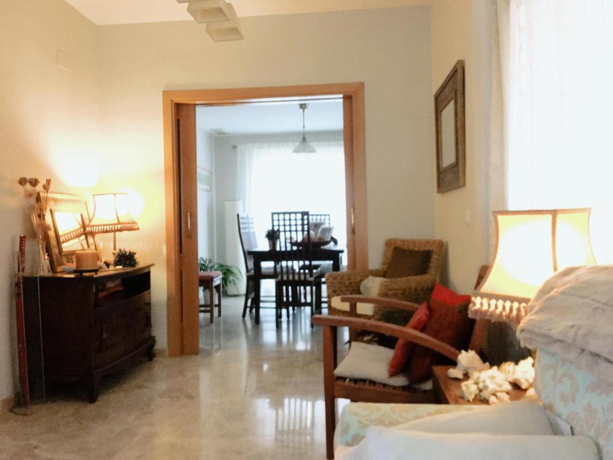 3 La Casa De Marilo Apartment Tomares Luaran gambar