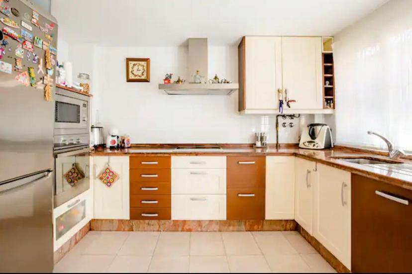 3 La Casa De Marilo Apartment Tomares Luaran gambar