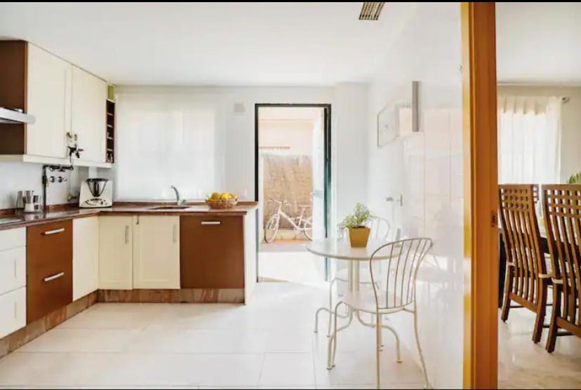 3 La Casa De Marilo Apartment Tomares Luaran gambar